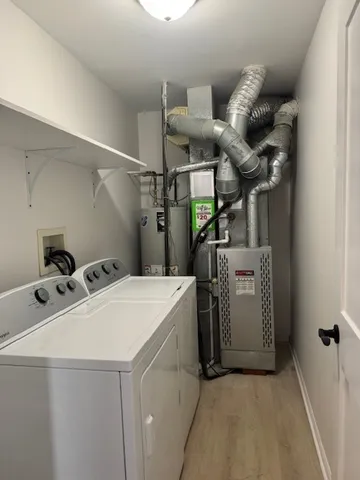 $2,695 | 2122 Fulham Drive, Unit 2122, Naperville, IL 60564