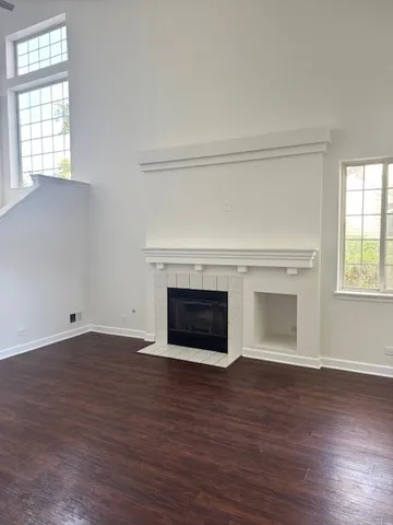 $2,800 | 2122 Fulham Drive, Unit 2122, Naperville, IL 60564