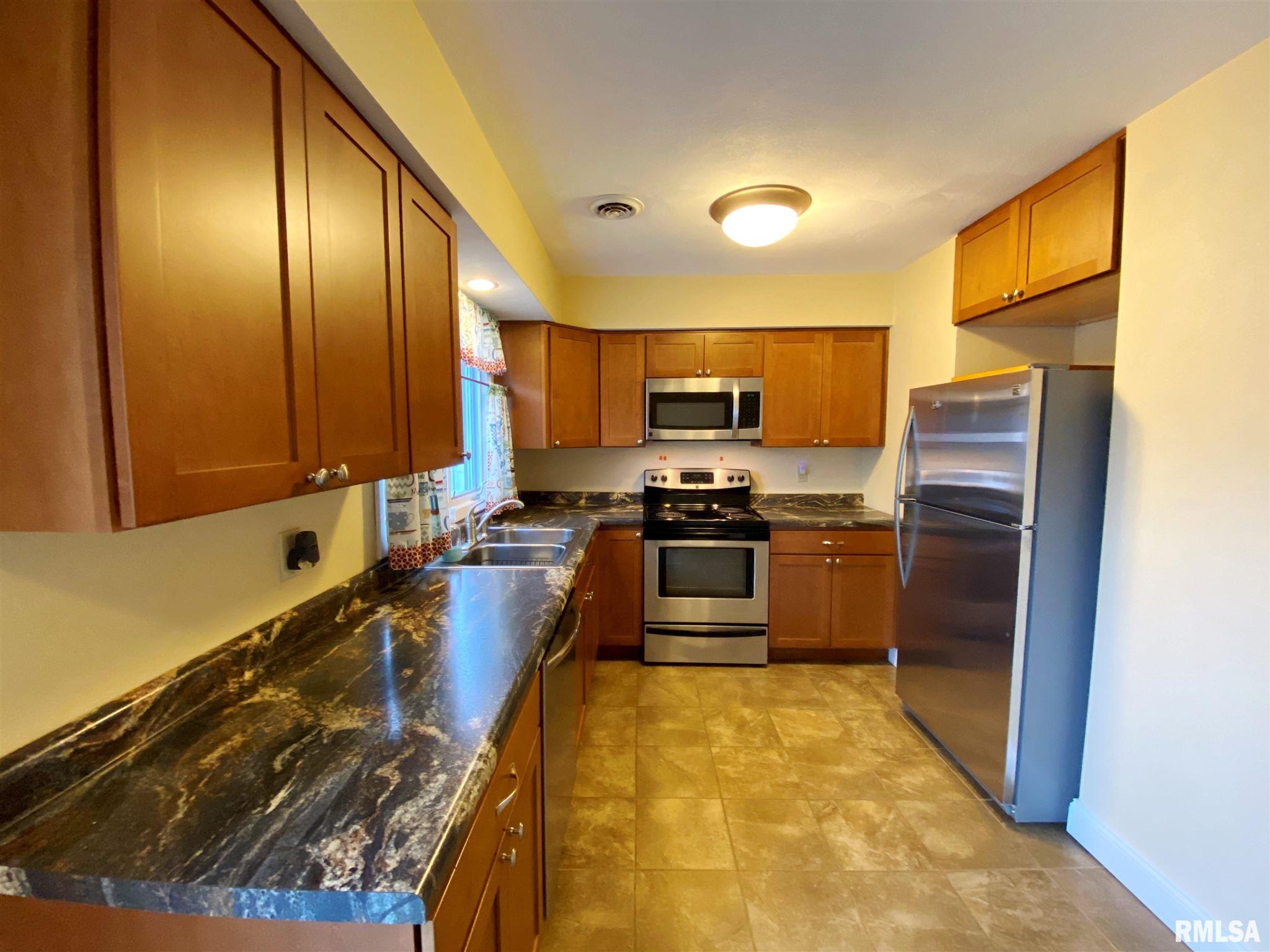 44 Brookside Place Springfield, IL 62704 - Photo 4 of 32 Gallery Image 4