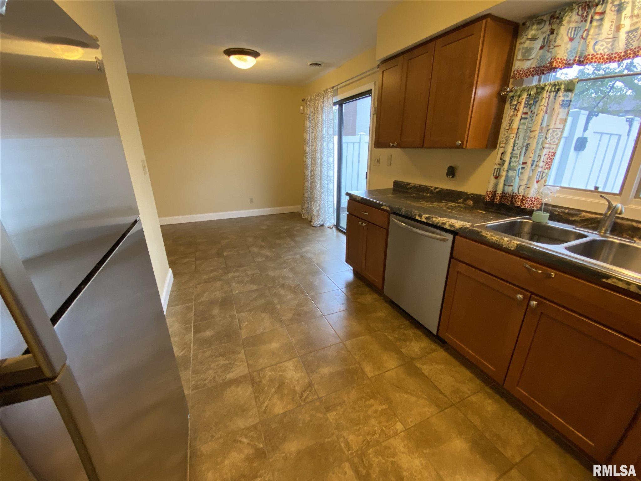 44 Brookside Place Springfield, IL 62704 - Photo 9 of 32 Gallery Image 9