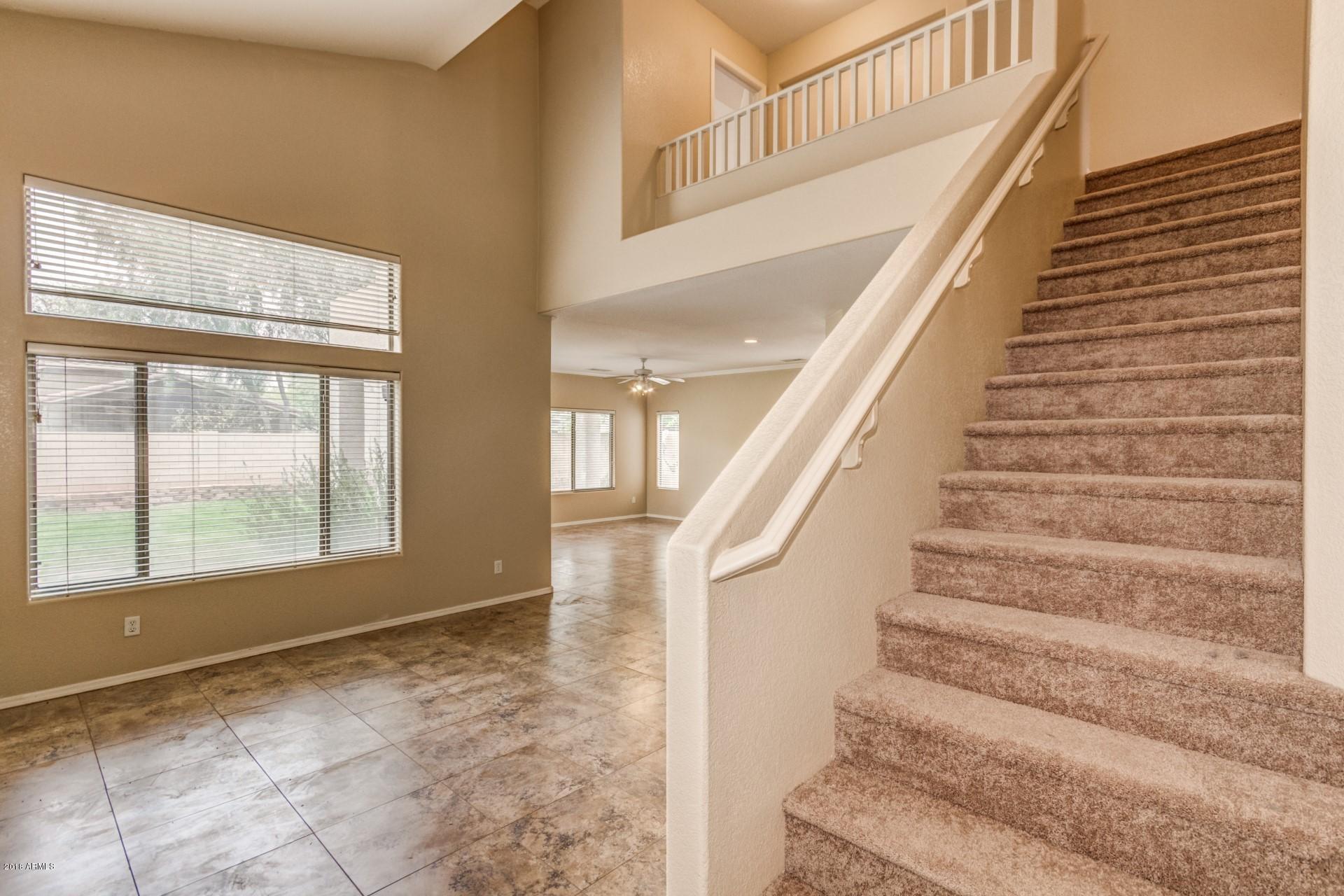 4376 South Rim Court Gilbert, AZ 85297 - Photo 5 of 25 6