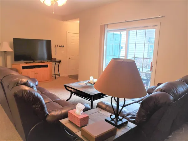 $1,900 | 4752 South Forest Point Boulevard, New Berlin, WI 53151