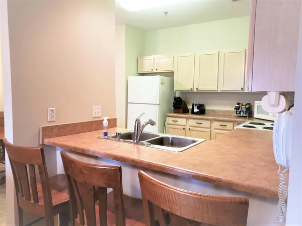 $1,900 | 4752 South Forest Point Boulevard, New Berlin, WI 53151