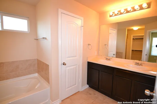 $1,775 | 15525 Gray Catbird, San Antonio, TX 78253