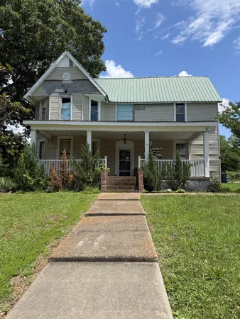 $94,900 | 115 Cherry Street, Camden, TN 38320