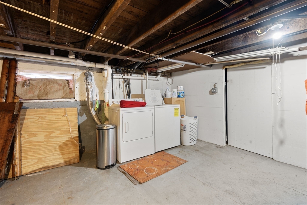 68 Edgewater Road Hull, MA 02045 - Photo 24 of 39 a utility room with dryer and washer