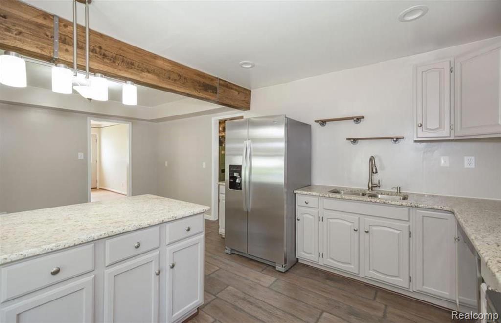 3104 Starr Road Royal Oak, MI 48073 - Photo 6 of 24