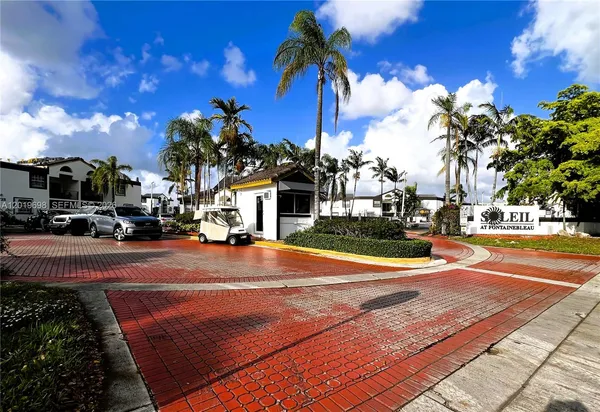 $2,450 | 9715 Fontainebleau Boulevard, Unit E209, Miami, FL 33172