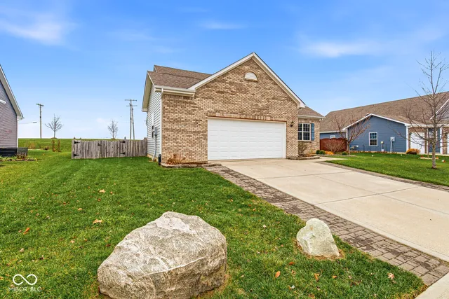 $319,900 | 793 Geronimo Drive, Greenfield, IN 46140