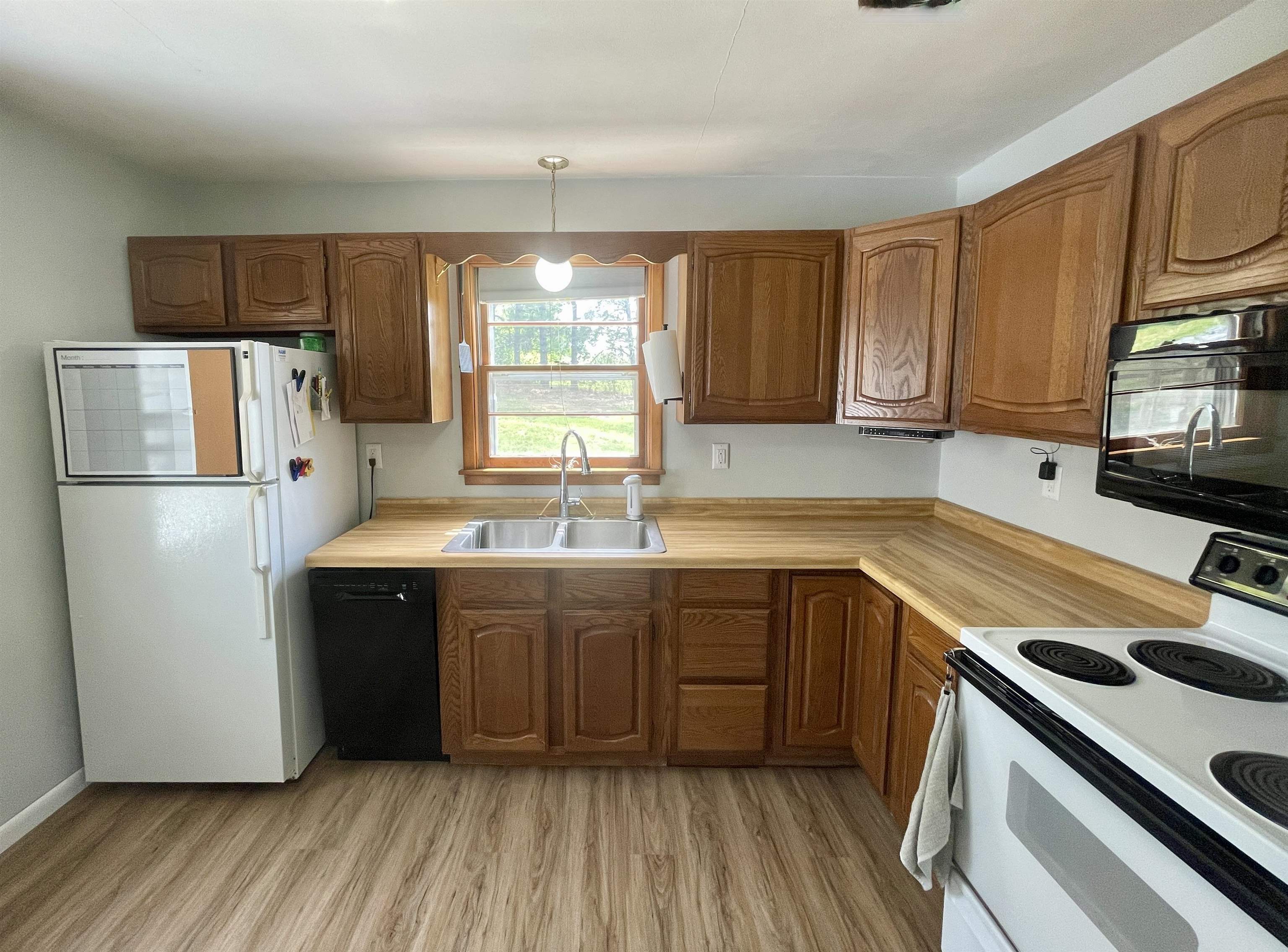 N5846 Dunning Road Pardeeville, WI 53954 - Photo 11 of 62