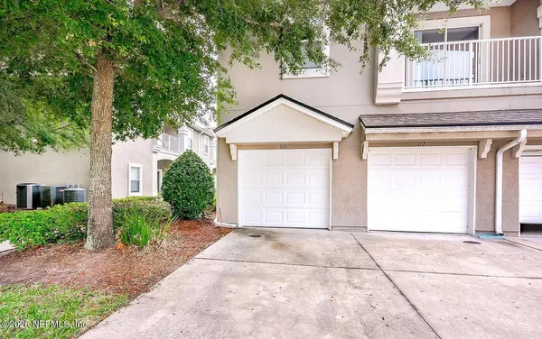 $1,799 | 7036 Deer Lodge Circle, Unit 111, Jacksonville, FL 32256
