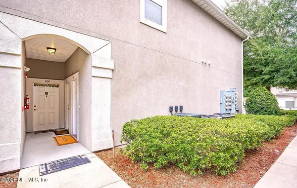 $1,799 | 7036 Deer Lodge Circle, Unit 111, Jacksonville, FL 32256