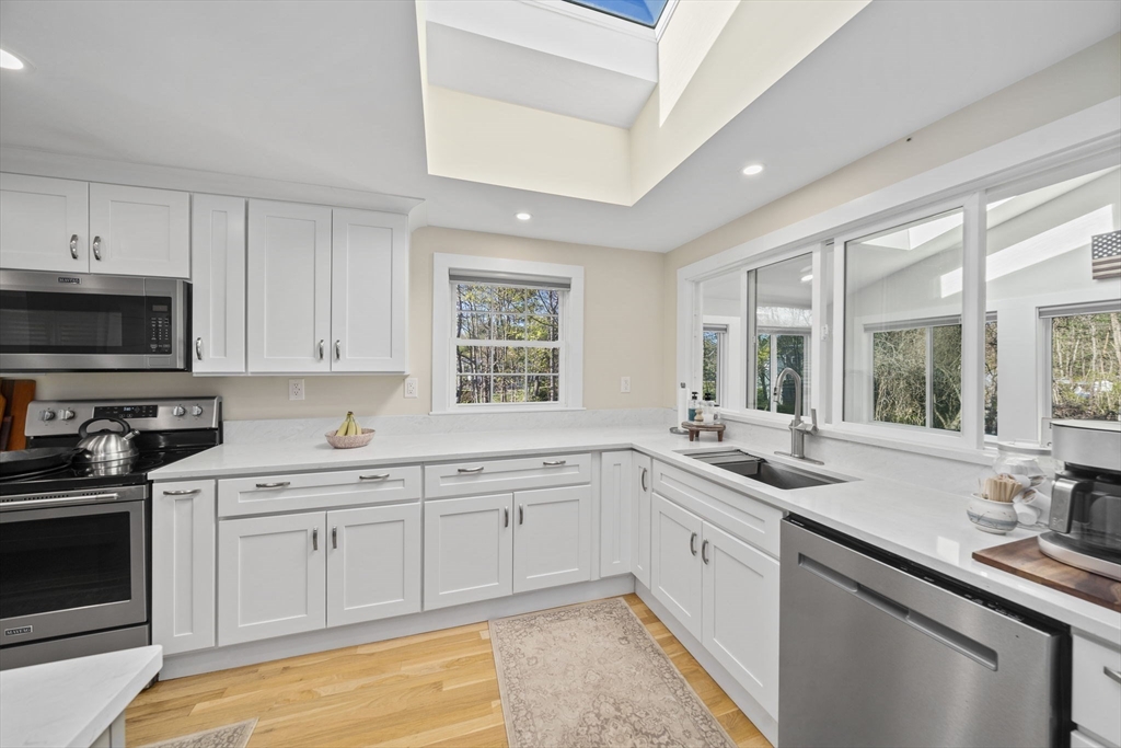 254 Winter Street Hanover, MA 02339 - Photo 4 of 37