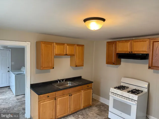 $1,850 | 515 Linden Avenue, Burlington, NJ 08016