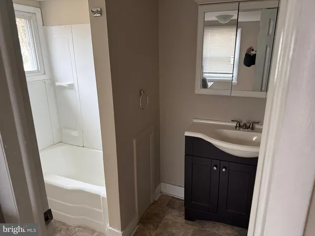 $1,850 | 515 Linden Avenue, Burlington, NJ 08016