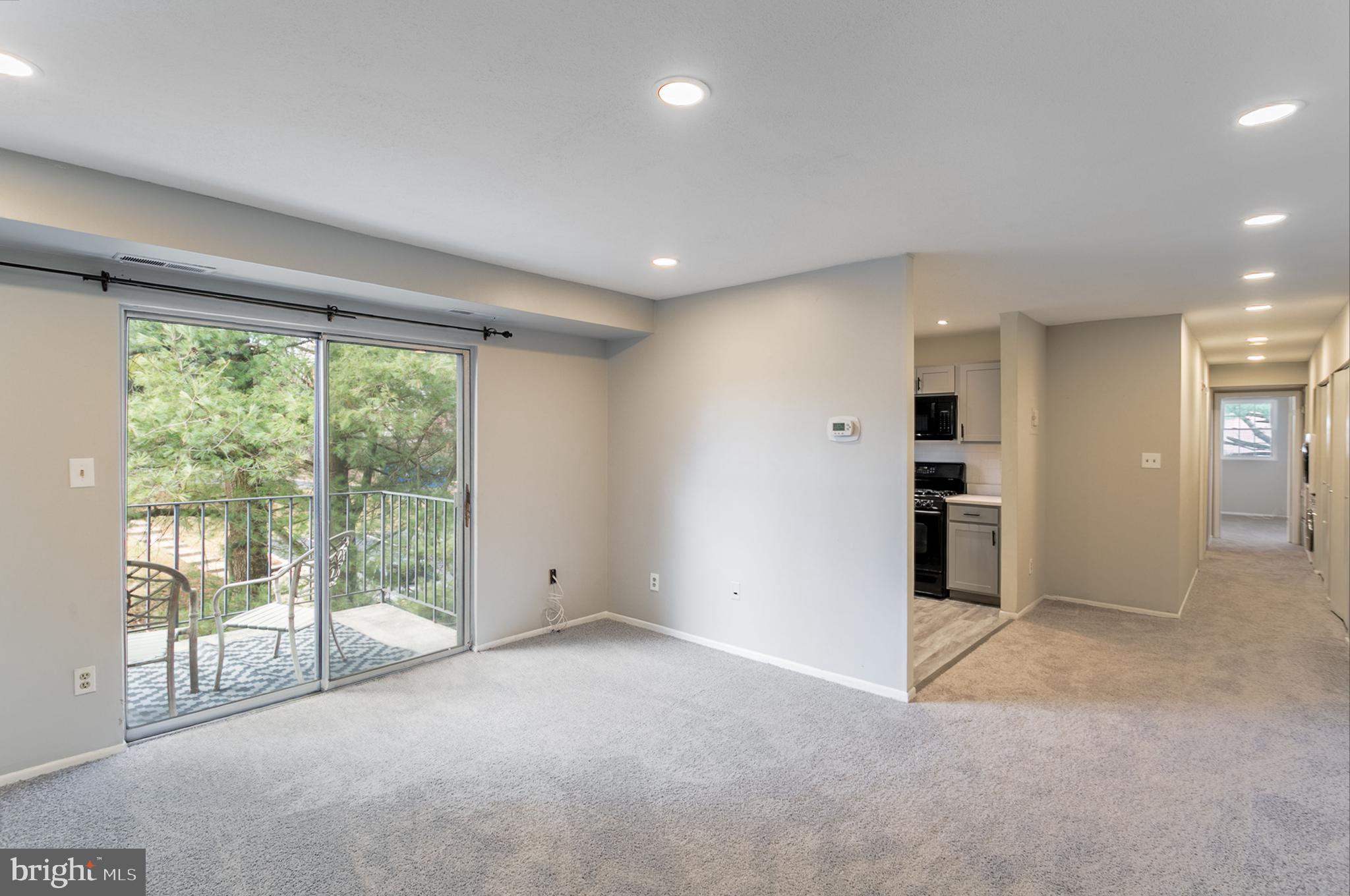 11902 Tarragon Road, Unit K Reisterstown, MD 21136 - Photo 4 of 13 Living Room
