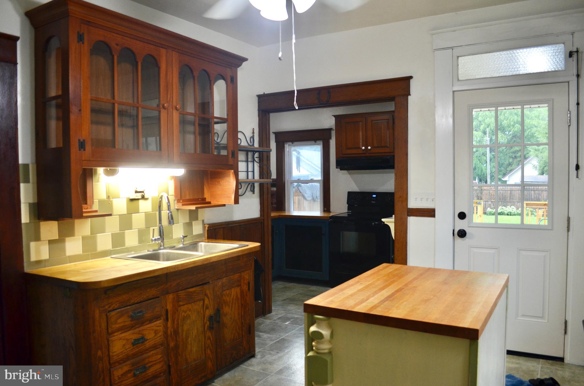 2067 Main Street Lititz, PA 17543 - Photo 16 of 41