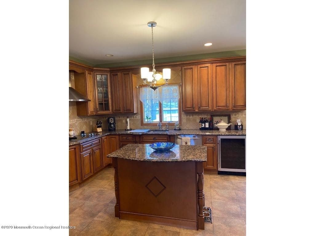 128 Paint Island Spring Road Millstone Township, NJ 08510 - Photo 12 of 37 12-Kitchen