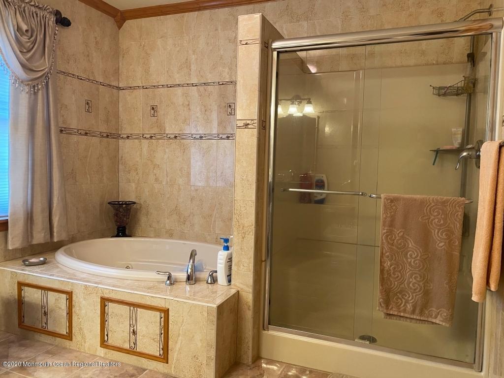 128 Paint Island Spring Road Millstone Township, NJ 08510 - Photo 27 of 37 27-Master Bath