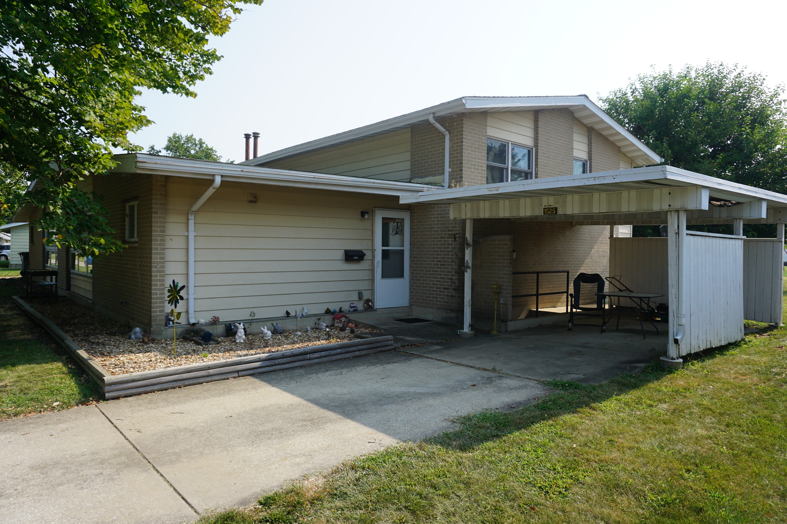 1525 Collier Avenue Rantoul, IL 61866 - Photo 2 of 37
