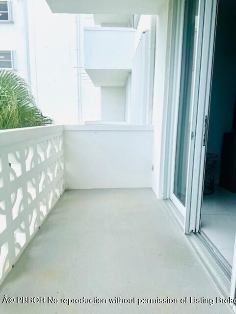 2840 South Ocean Boulevard, Unit 3170 Palm Beach, FL 33480 - Photo 5 of 30 a view of a small space