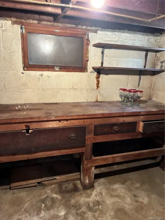 $3,300 | 6 Pavilion Road, Suffern, NY 10901