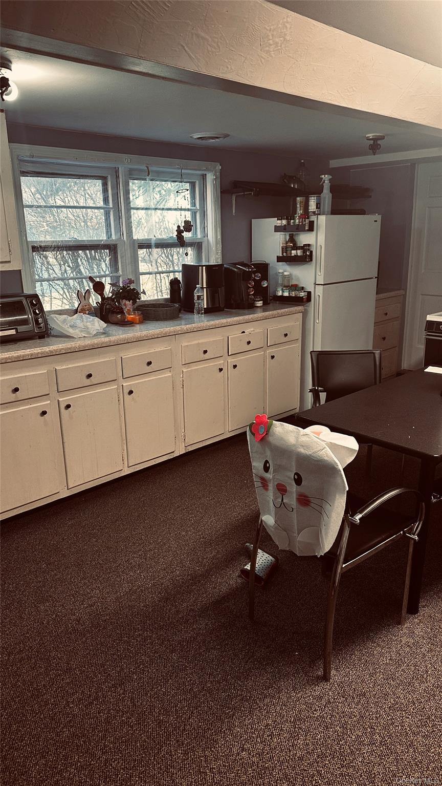 6 Pavilion Road Suffern, NY 10901 - Photo 4 of 5