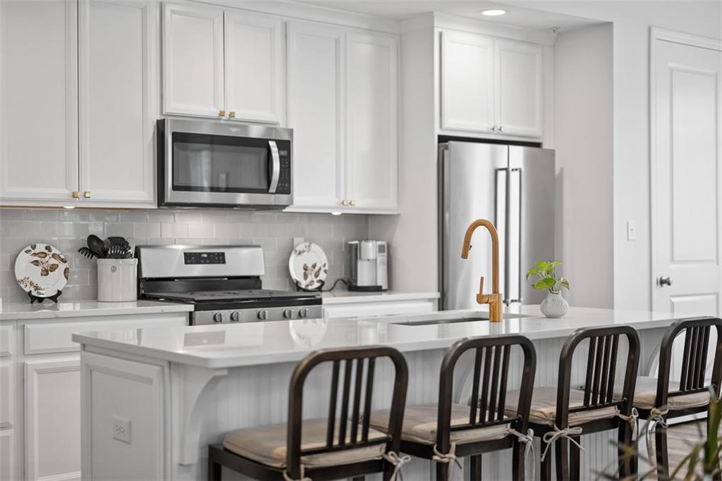 3100 Goodwin Alley Bridgeville, PA 15017 - Photo 6 of 41