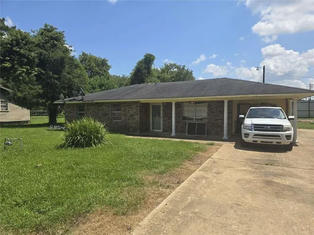 $99,999 | 510 Laurel Street, Marksville, LA 71351