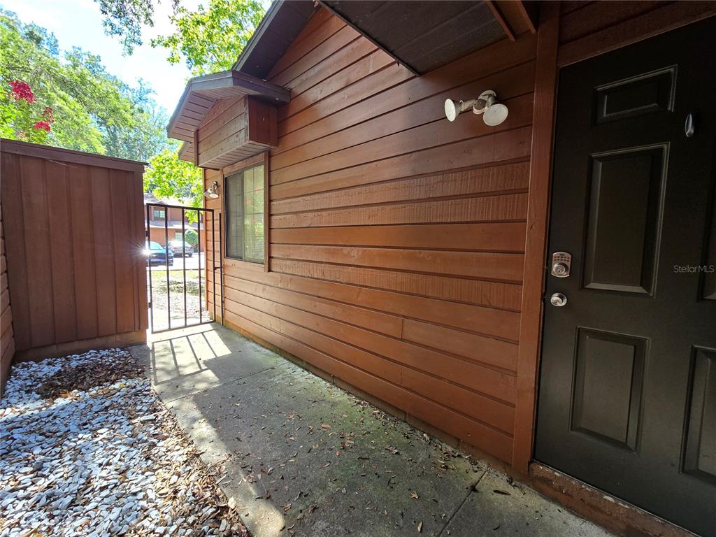 842 Southwest 55th Terrace Gainesville, FL 32607 - Photo 3 of 21