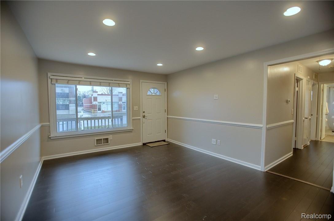 4-Living Room 2nd View.jpg