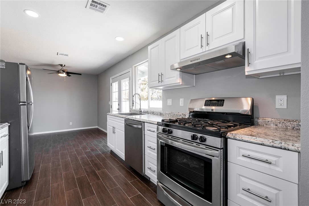 3090 South Lindell Road Las Vegas, NV 89146 - Photo 14 of 24 Gallery Image 14