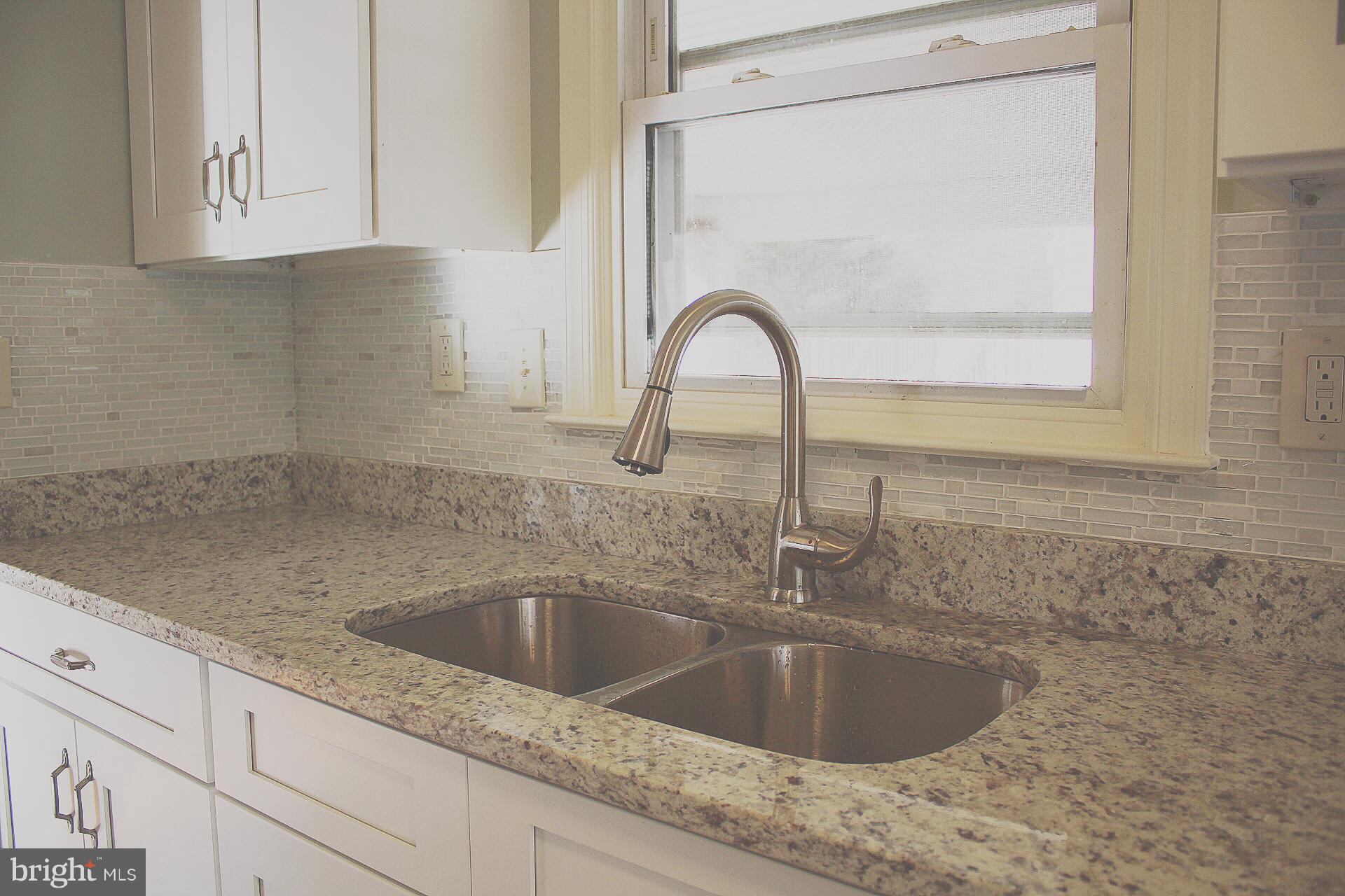 11719 Butlers Branch Road Clinton, MD 20735 - Photo 12 of 25 Kitchen