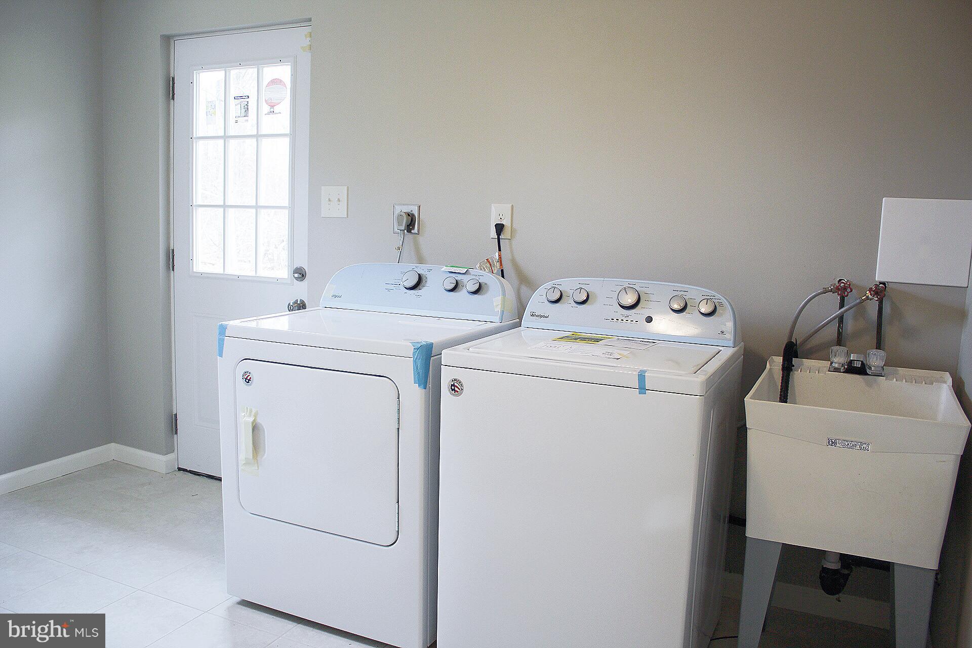 11719 Butlers Branch Road Clinton, MD 20735 - Photo 21 of 25 Laundry Room