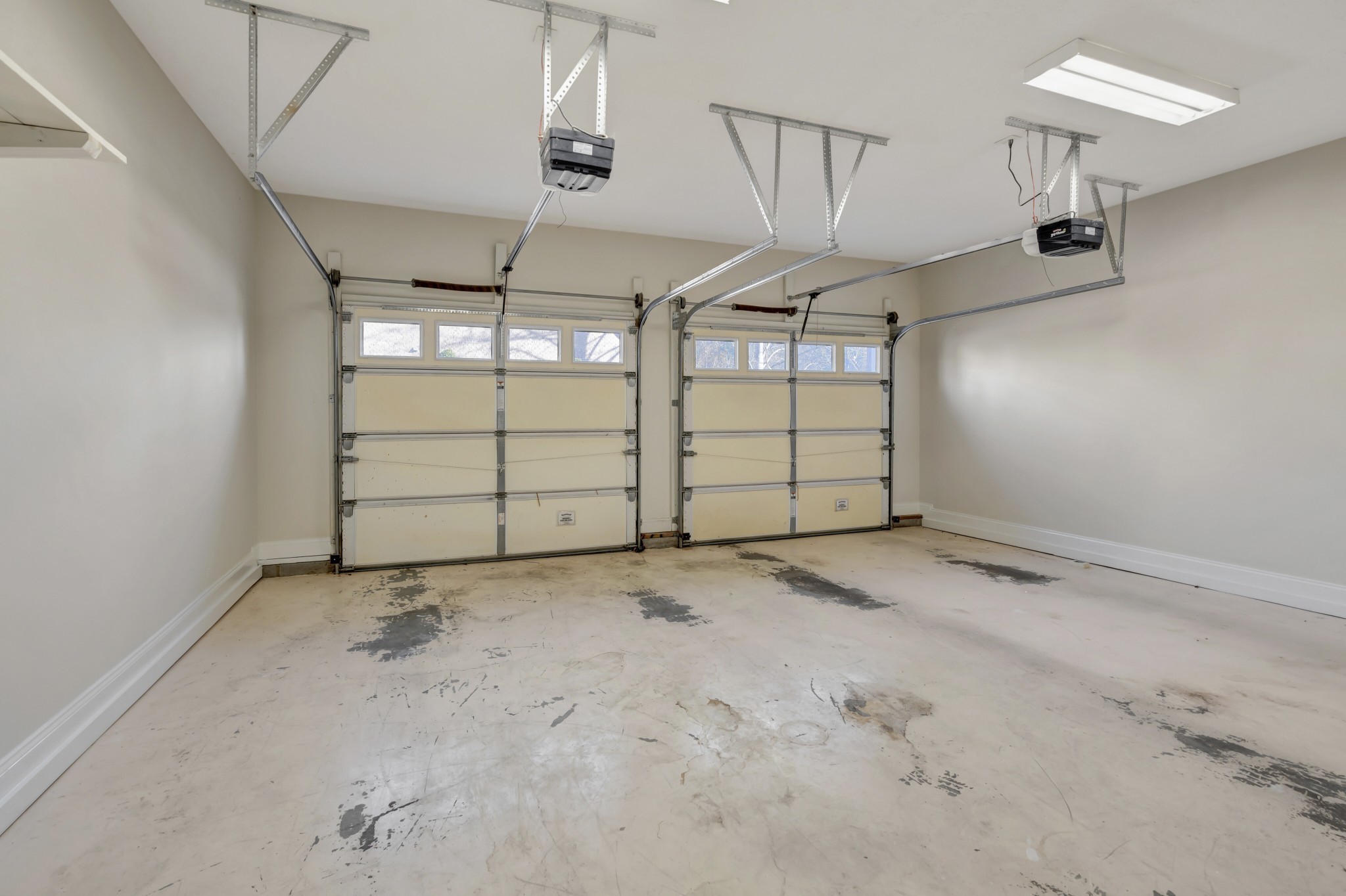 1900 Tinnin Road, Unit A5 Goodlettsville, TN 37072 - Photo 36 of 41 a view of a garage room
