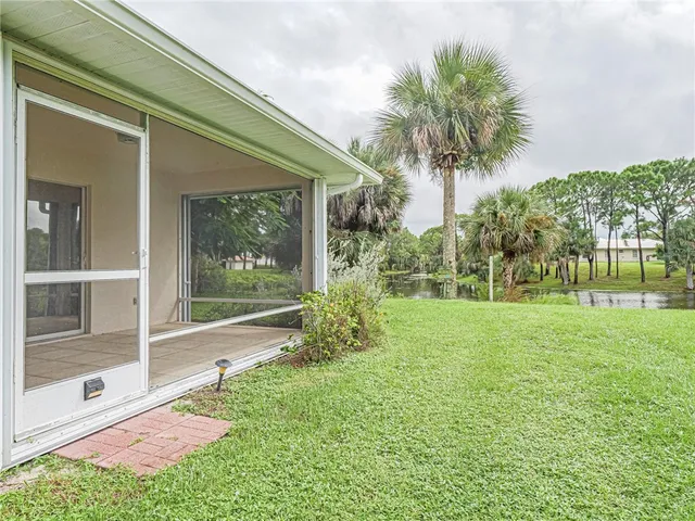 $1,950 | 301 South Wimbrow Drive, Sebastian, FL 32958