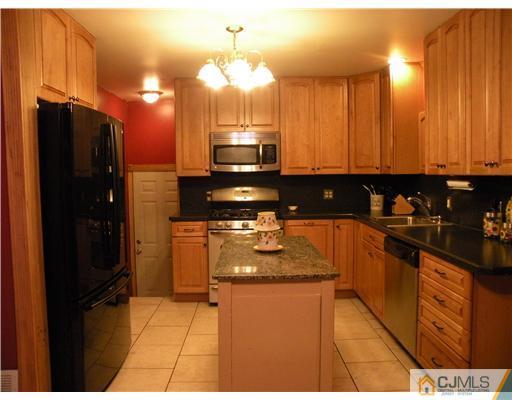 352 Marlboro Road Old Bridge, NJ 08857 - Photo 2 of 11 Gallery Image 2