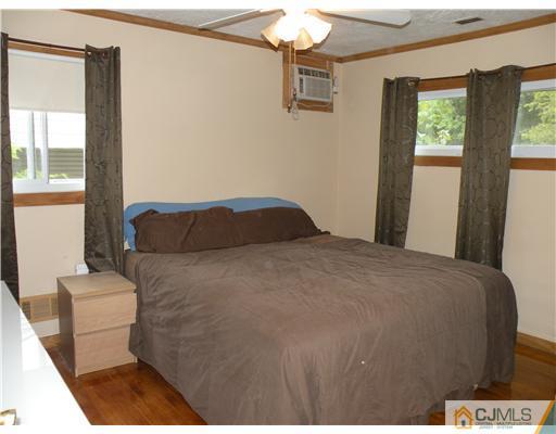 352 Marlboro Road Old Bridge, NJ 08857 - Photo 8 of 11 Gallery Image 8