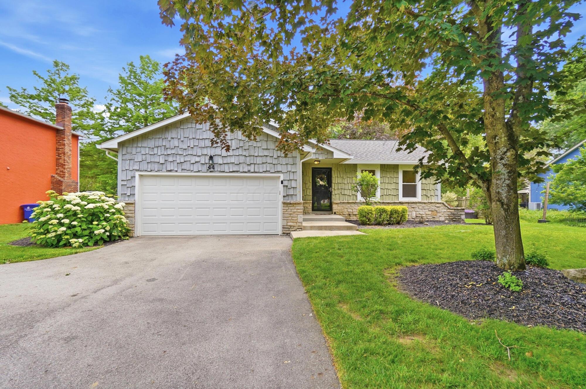44 North Spring Road Westerville, OH 43081 - Photo 2 of 47