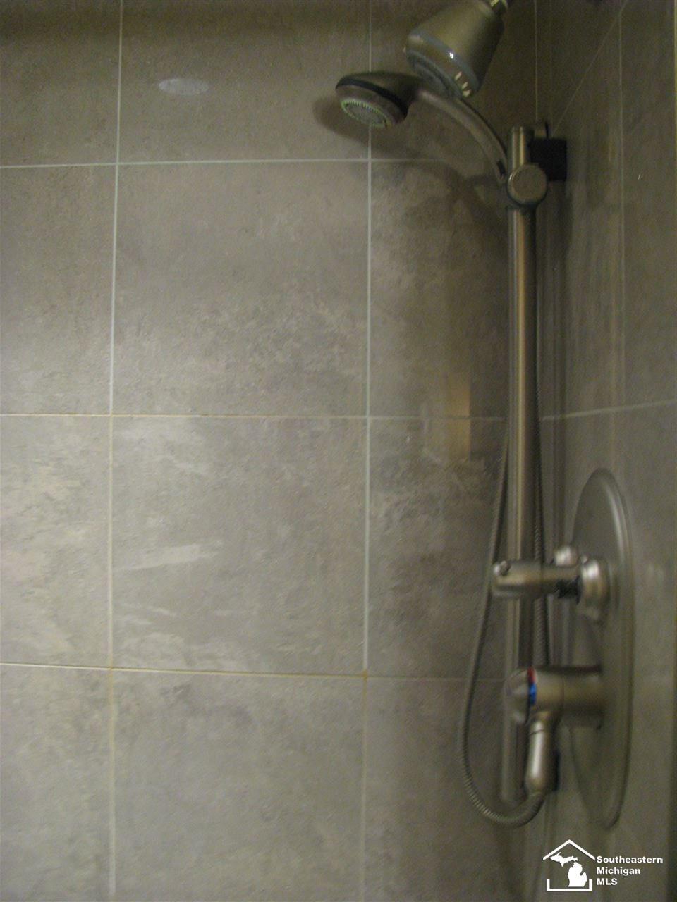 517 Tennyson Rochester Hills, MI 48307 - Photo 28 of 54