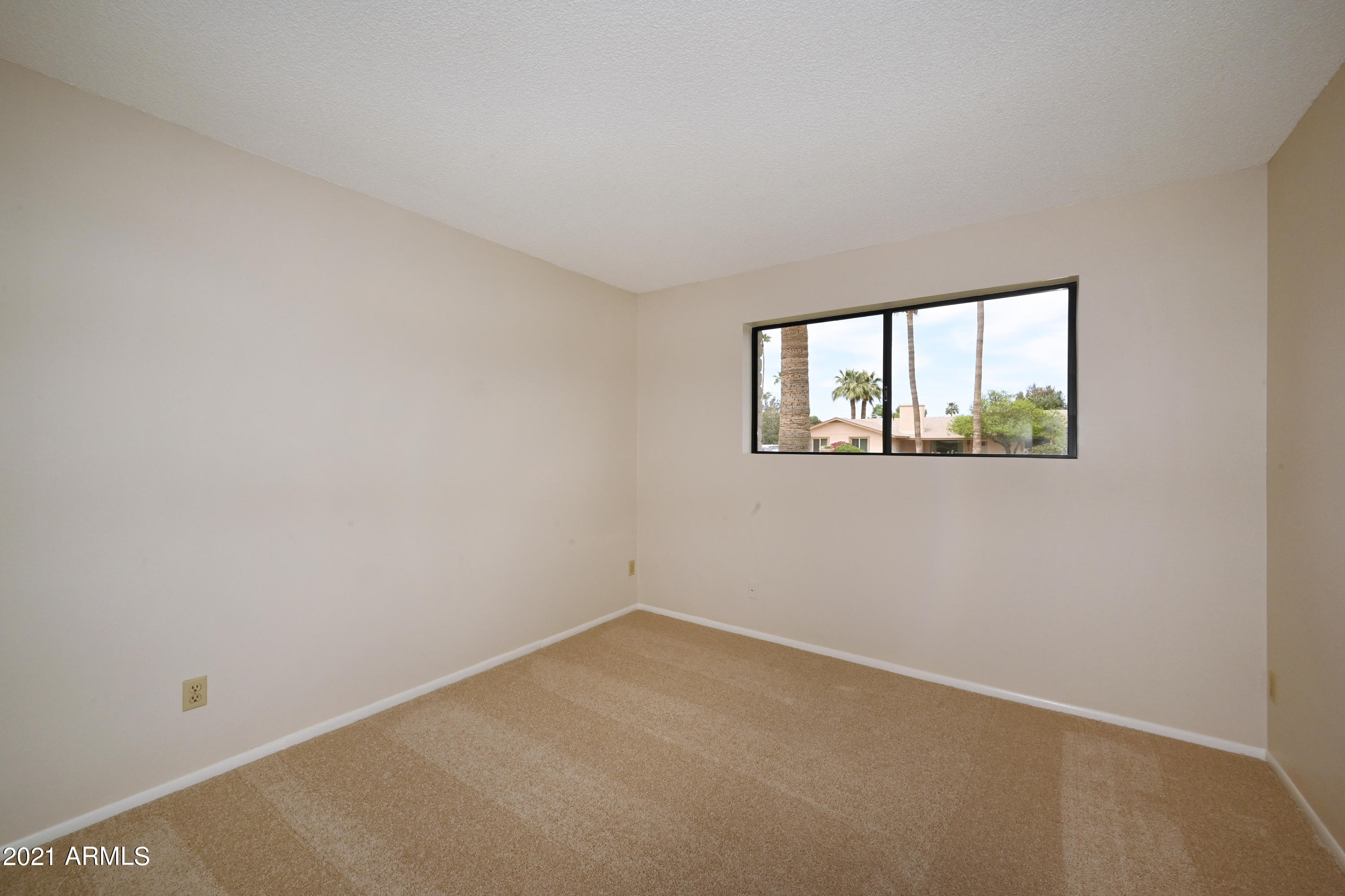 513 West Southern Hills Road Phoenix, AZ 85023 - Photo 23 of 33 Bedroom 3