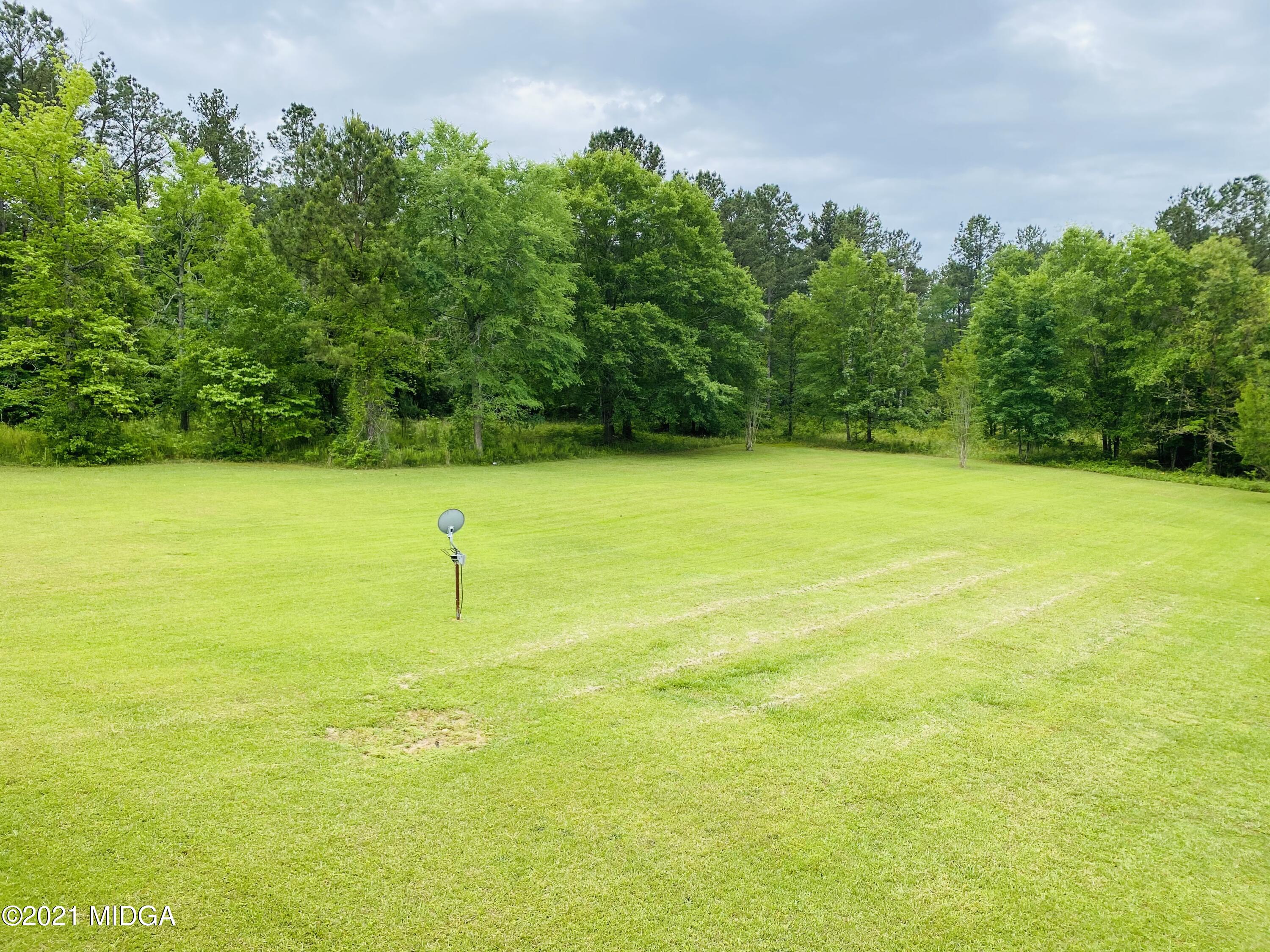 448 Huckabee Road Gray, GA 31032 - Photo 12 of 13 a view of a tennis court