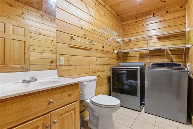 a bathroom with a sink and toilet