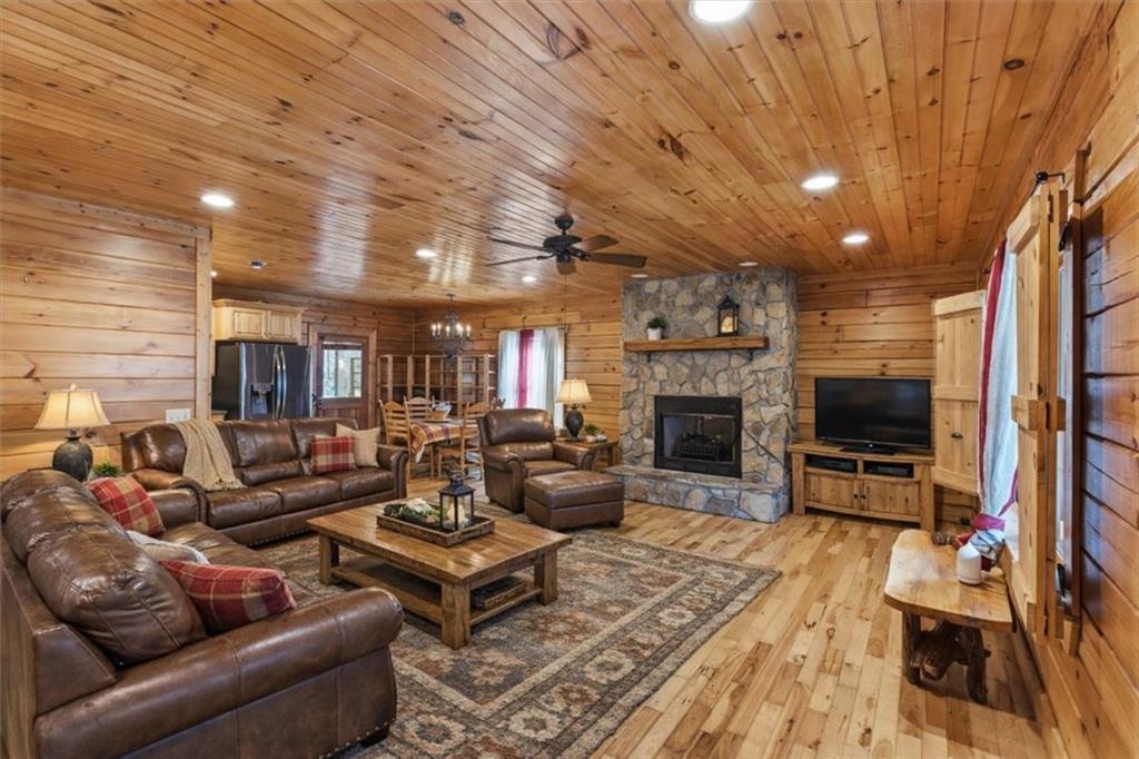 374 Folsom Glade Road Rydal, GA 30171 - Photo 5 of 33