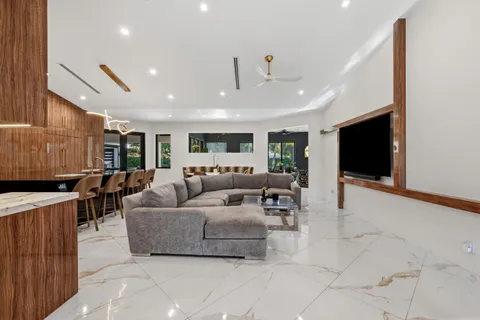 $8,995,000 | 17872 Fieldbrook Circle East, Boca Raton, FL 33496