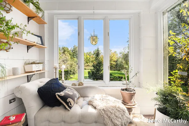 $1,899,000 | 270 Lakeside Drive Southeast, East Grand Rapids, MI 49506