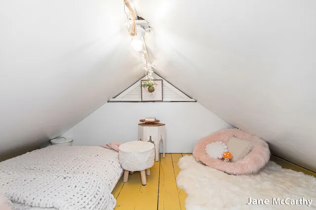 $1,899,000 | 270 Lakeside Drive Southeast, East Grand Rapids, MI 49506