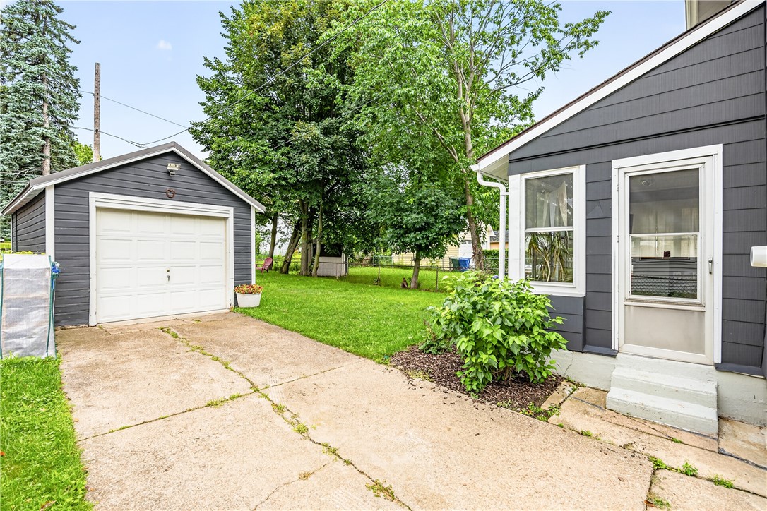 289 Wisconsin Street Rochester, NY 14609 - Photo 37 of 49