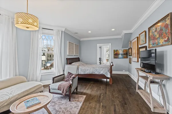 $1,645,000 | 4916 South Blackstone Avenue, Chicago, IL 60615