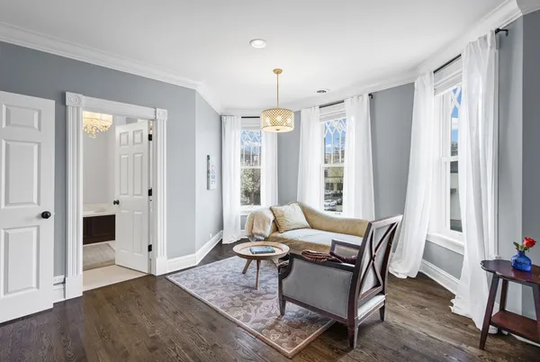 $1,645,000 | 4916 South Blackstone Avenue, Chicago, IL 60615